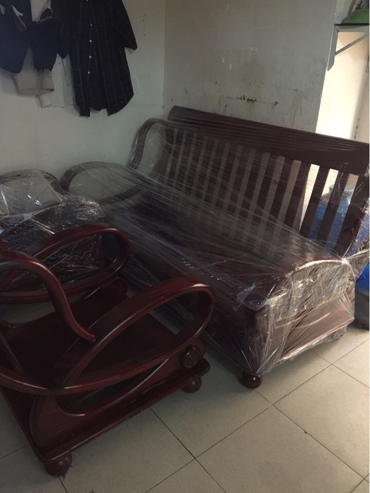 THANH LÝ BỘ SOFA GỖ DẦU
